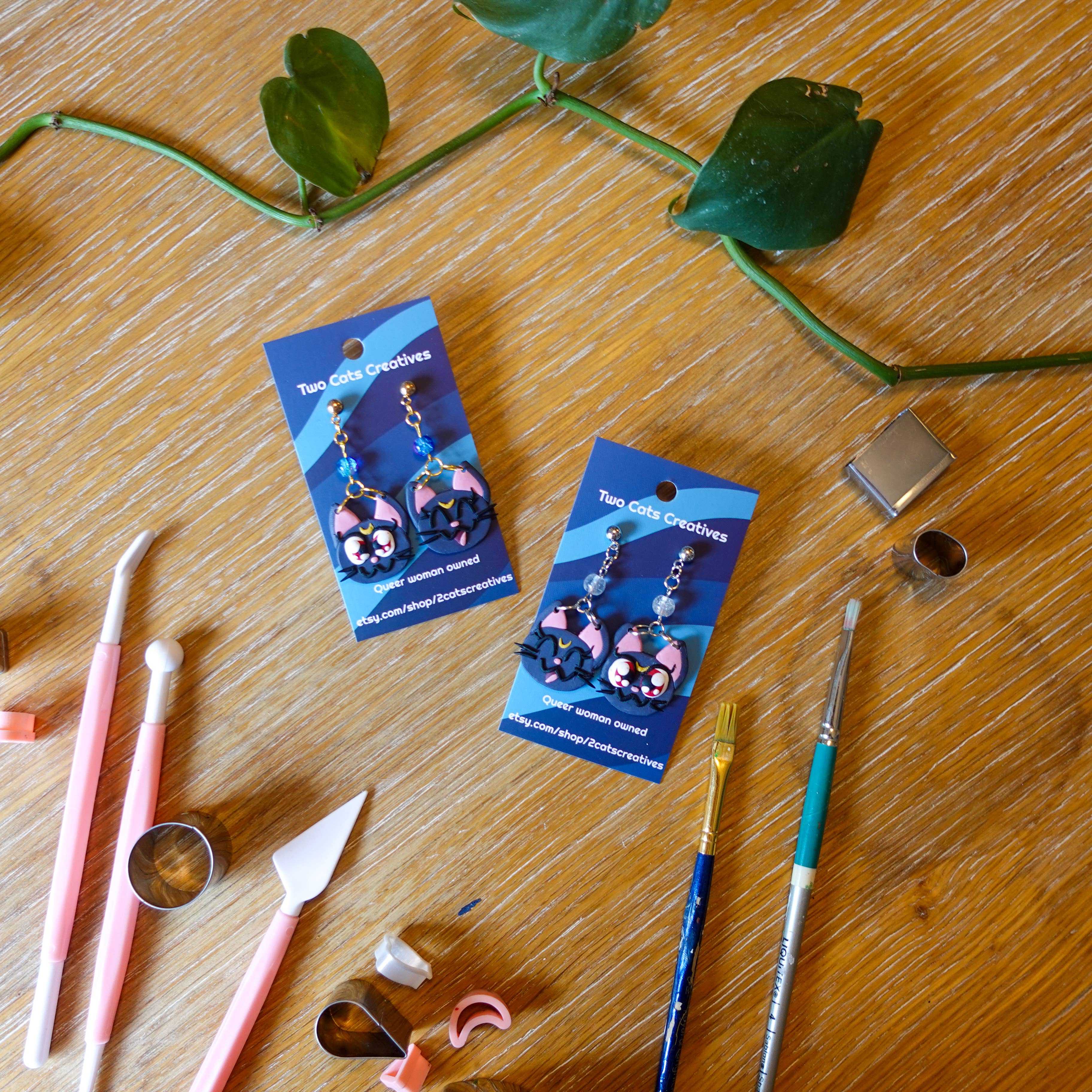 Two Cats Creatives - Venta al por mayor Pendientes colgantes - Pendientes hechos a mano Luna Sailor Moon  5