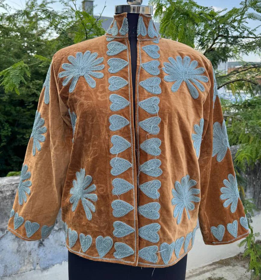 GYPSY STUDIO - Vente Veste – femme - Veste en coton brodée Suzani Manteau en coton Suzani2