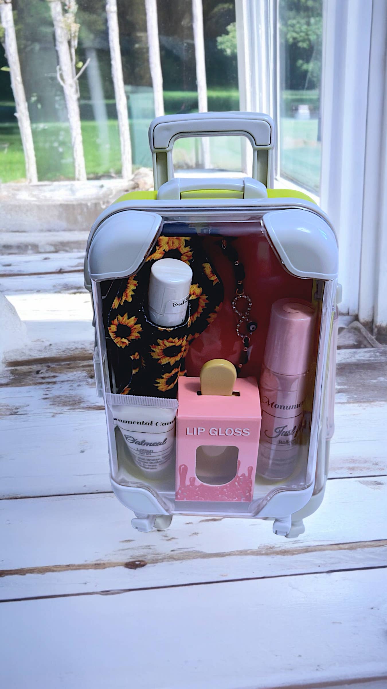 Monumental Candles LLC - Wholesale Makeup/Cosmetic Bag - Mini Cosmetic Suitcase3