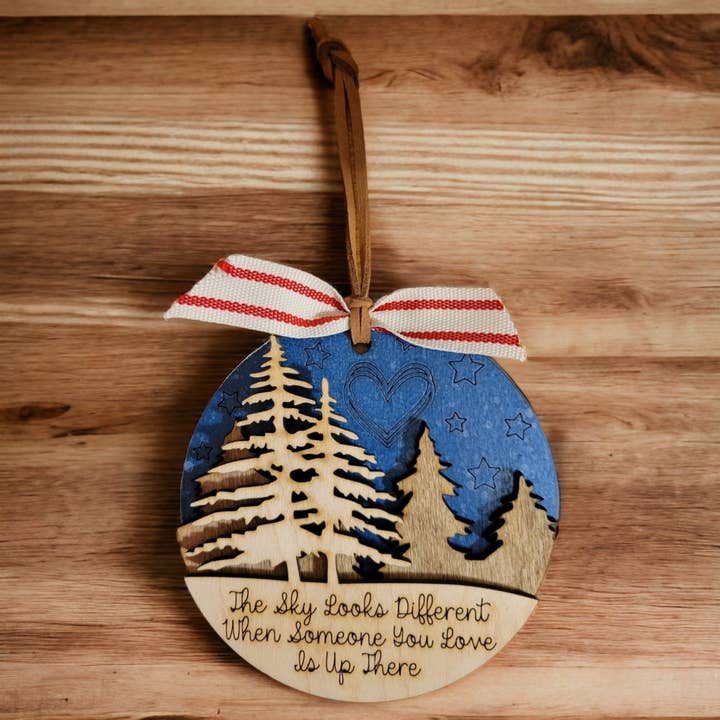 Ornement « Le ciel » pour la vente par Ellie Joe Design Co
