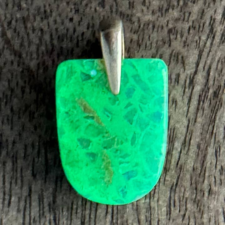 Pendentif Sastun - Épanouissement - Demi-cercle pour la vente par Shaman's Dawn