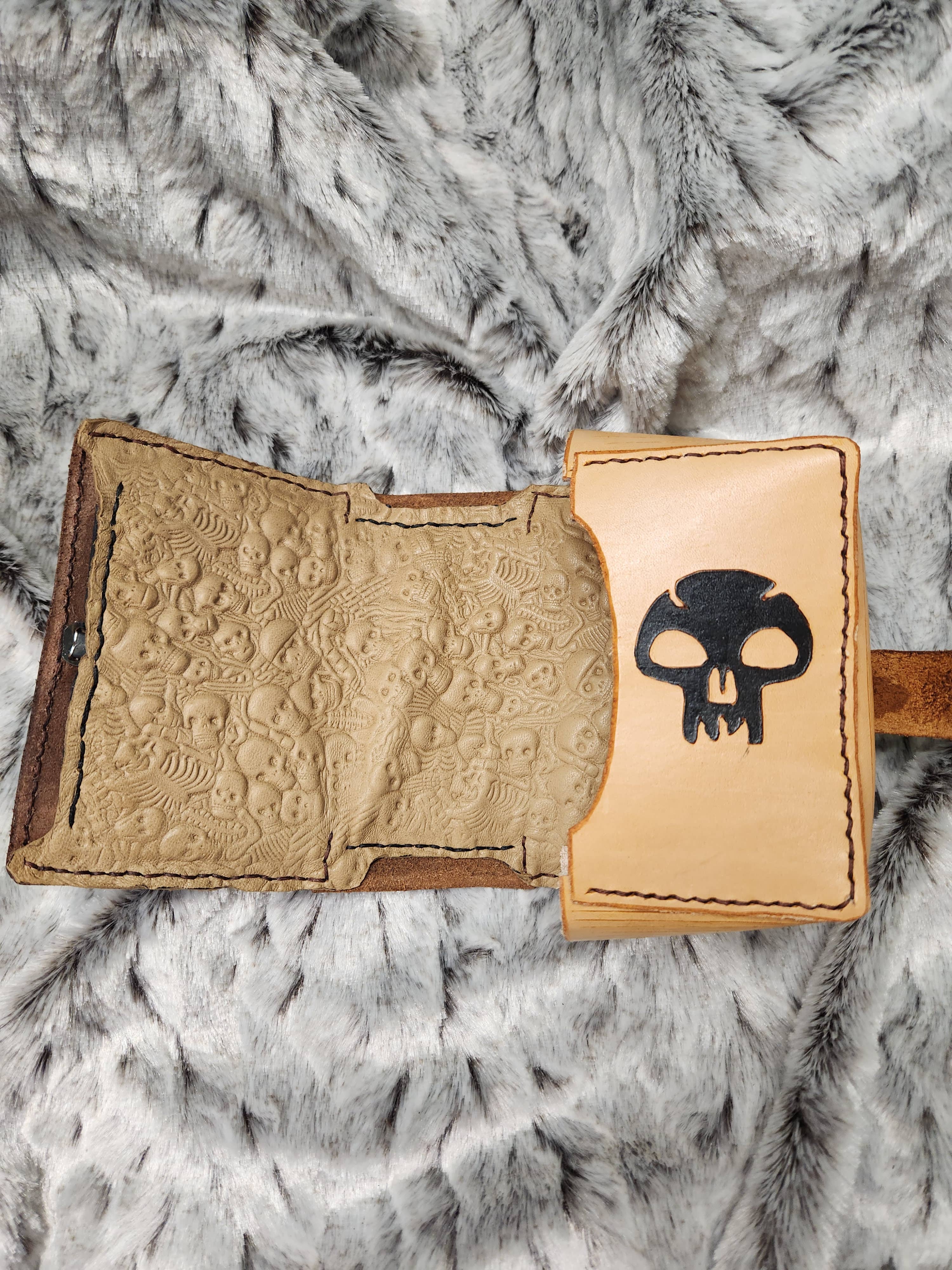 Crimson Knight Leatherworks LLC – Jogo de cartas por atacado – Estojo em forma de livro para deck Commander, MTG12