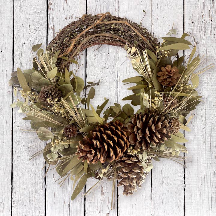 Andaluca - Wholesale Wreath - Woodland Pinecone Half Wreath