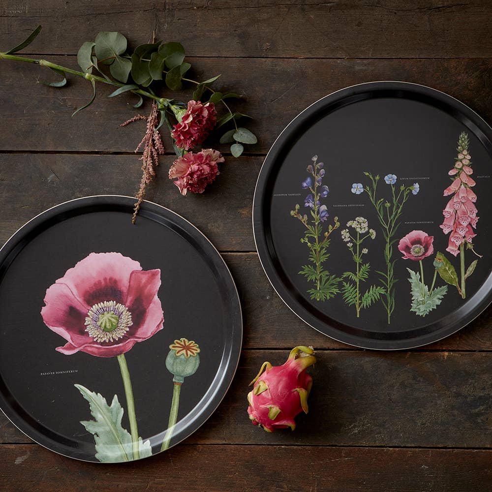 Koustrupco – Engroshandel Serveringsbakke – Serveringsbakke med klostrehave-motiver i nordisk birk finer - lavet i Europa1