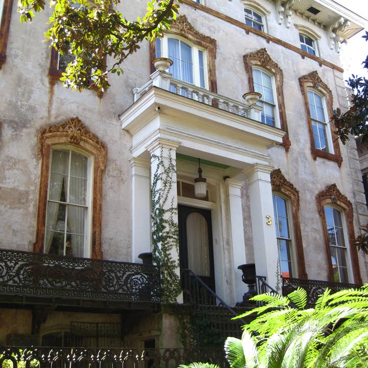 Architecture in Savannah for wholesale by Sarah’s Card Co.