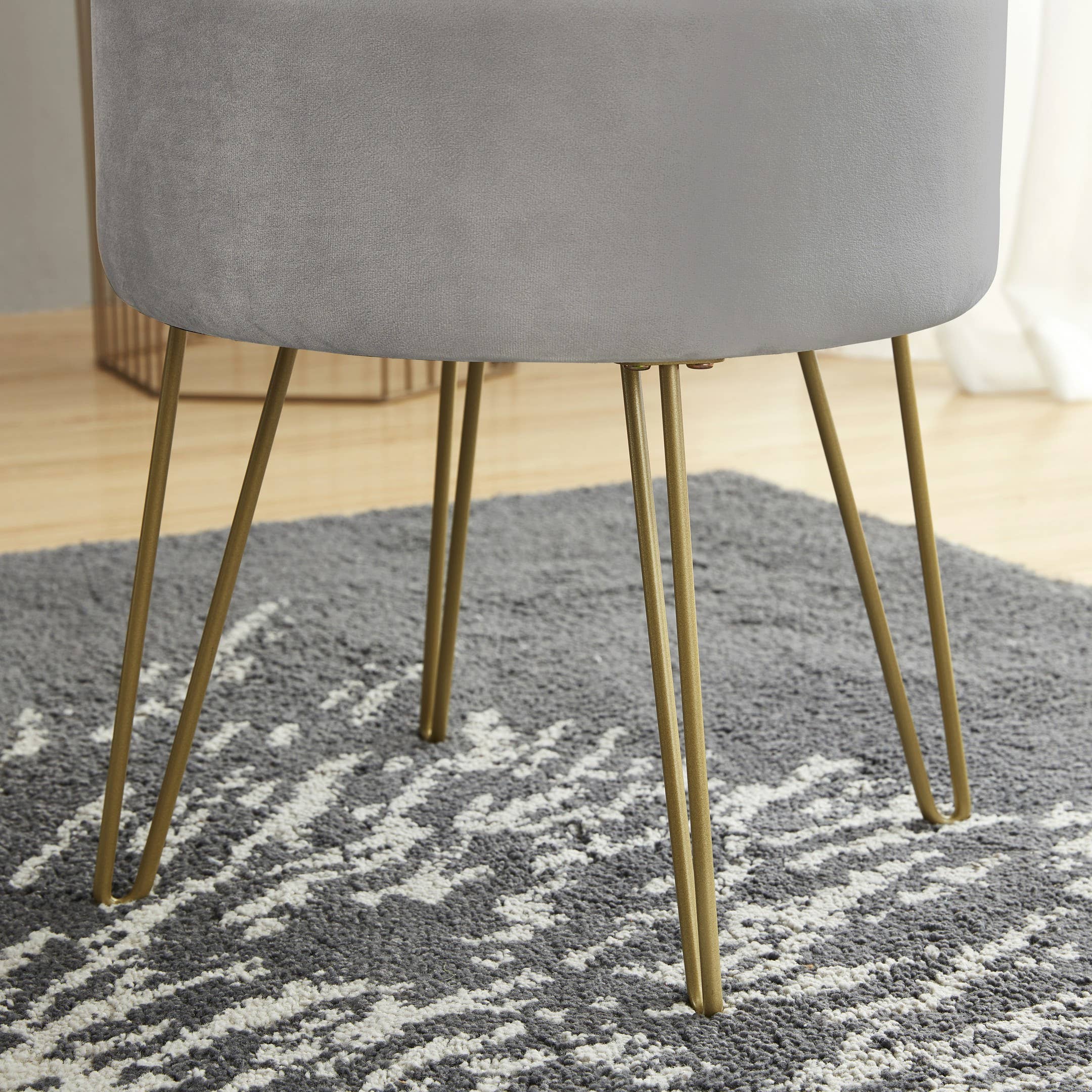 Ornavo Home – wholesale Ottoman – Round Velvet Storage Ottoman24