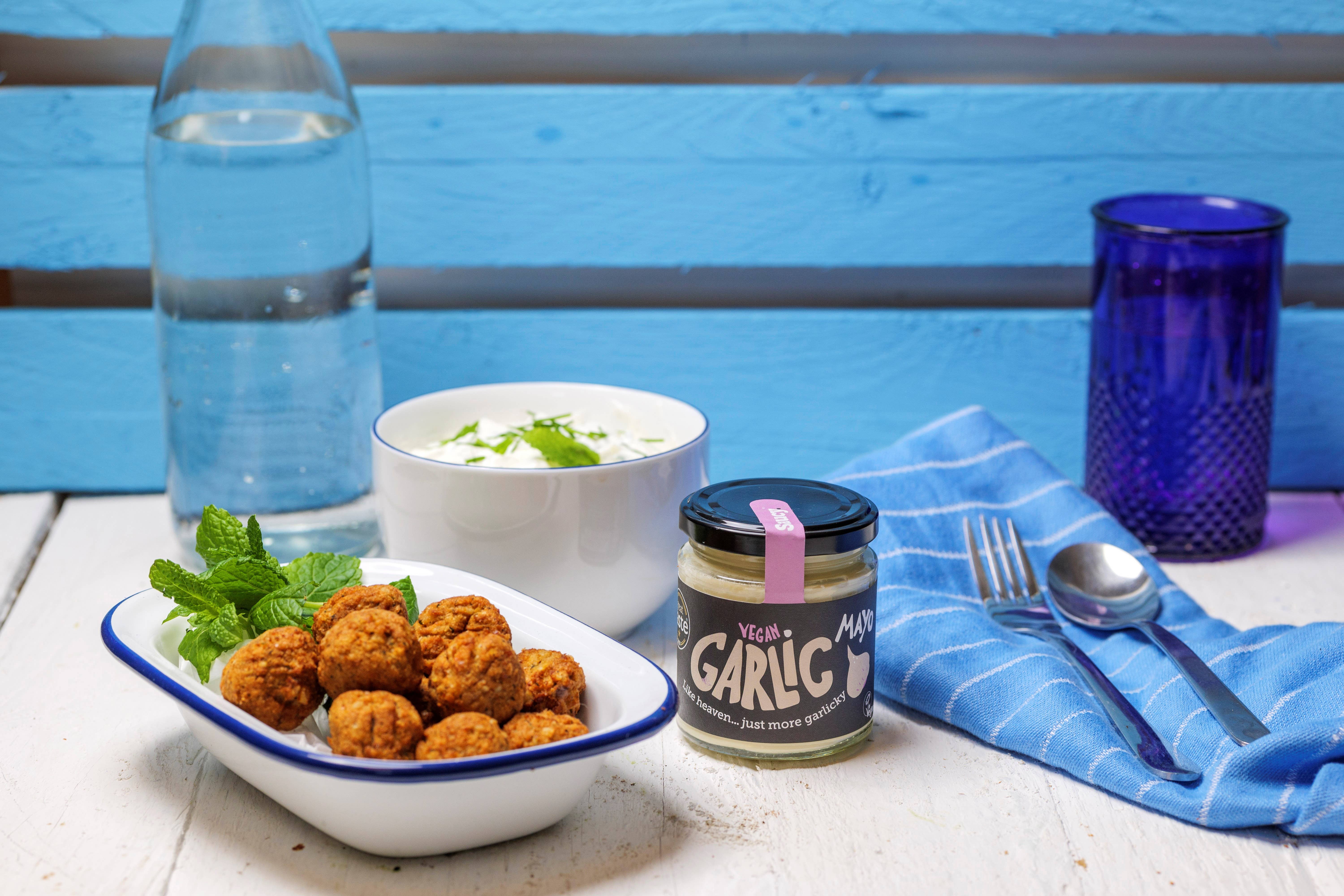 BeSaucy – wholesale Majonnäs – Vegansk vitlöksmajonnäs i cateringförpackning3