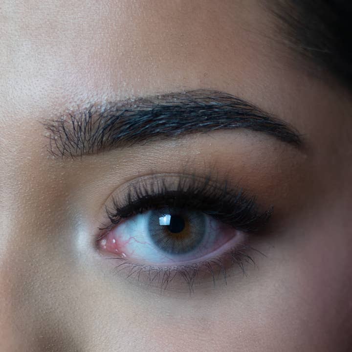 Graphite | Gris | Lentes anuales para venta al por mayor de DEZZY'S