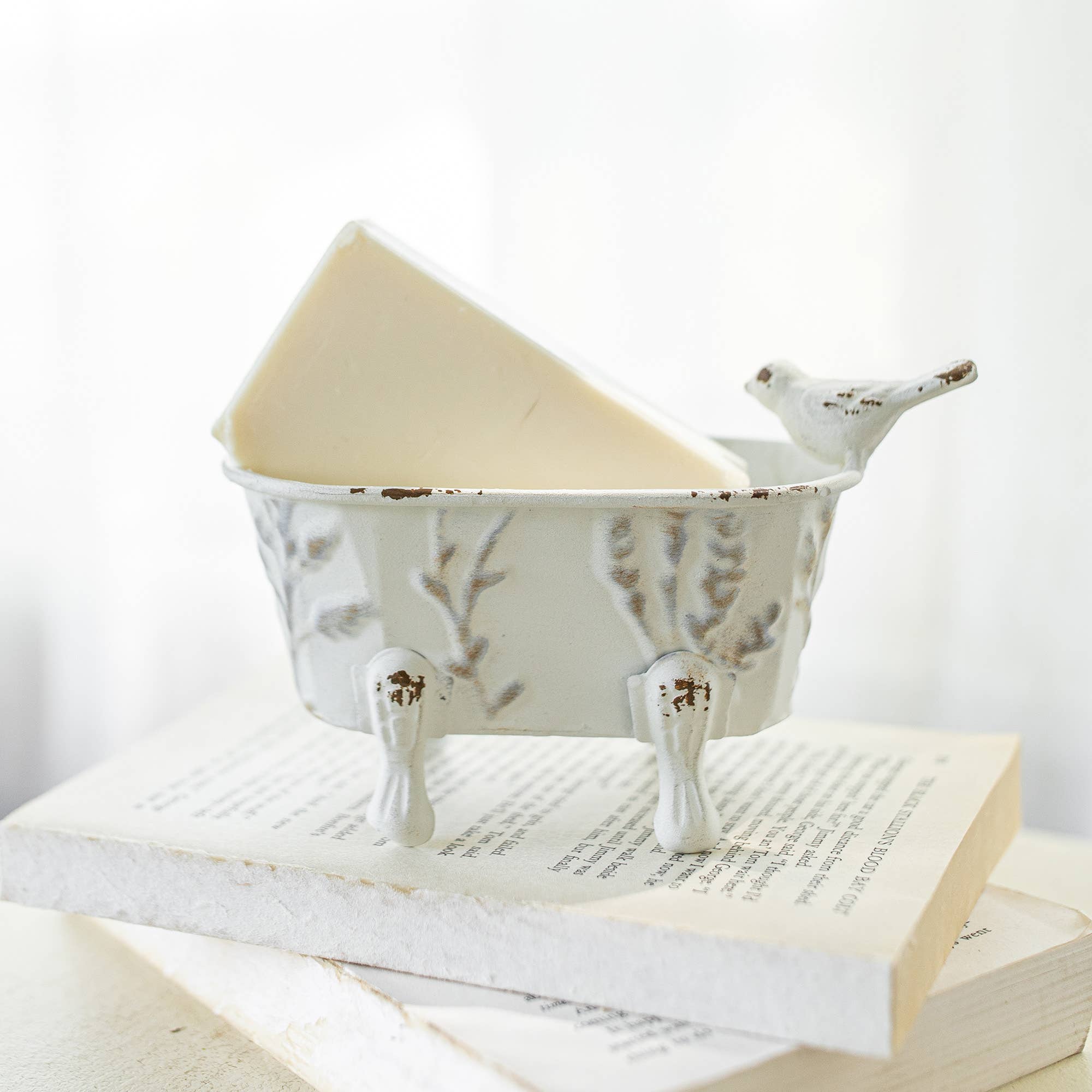 Foreside Home & Garden - Wholesale Bath Soap Dish - Lyra Vintage Clawfoot Bathtub Mini Planter White Soap Dish0