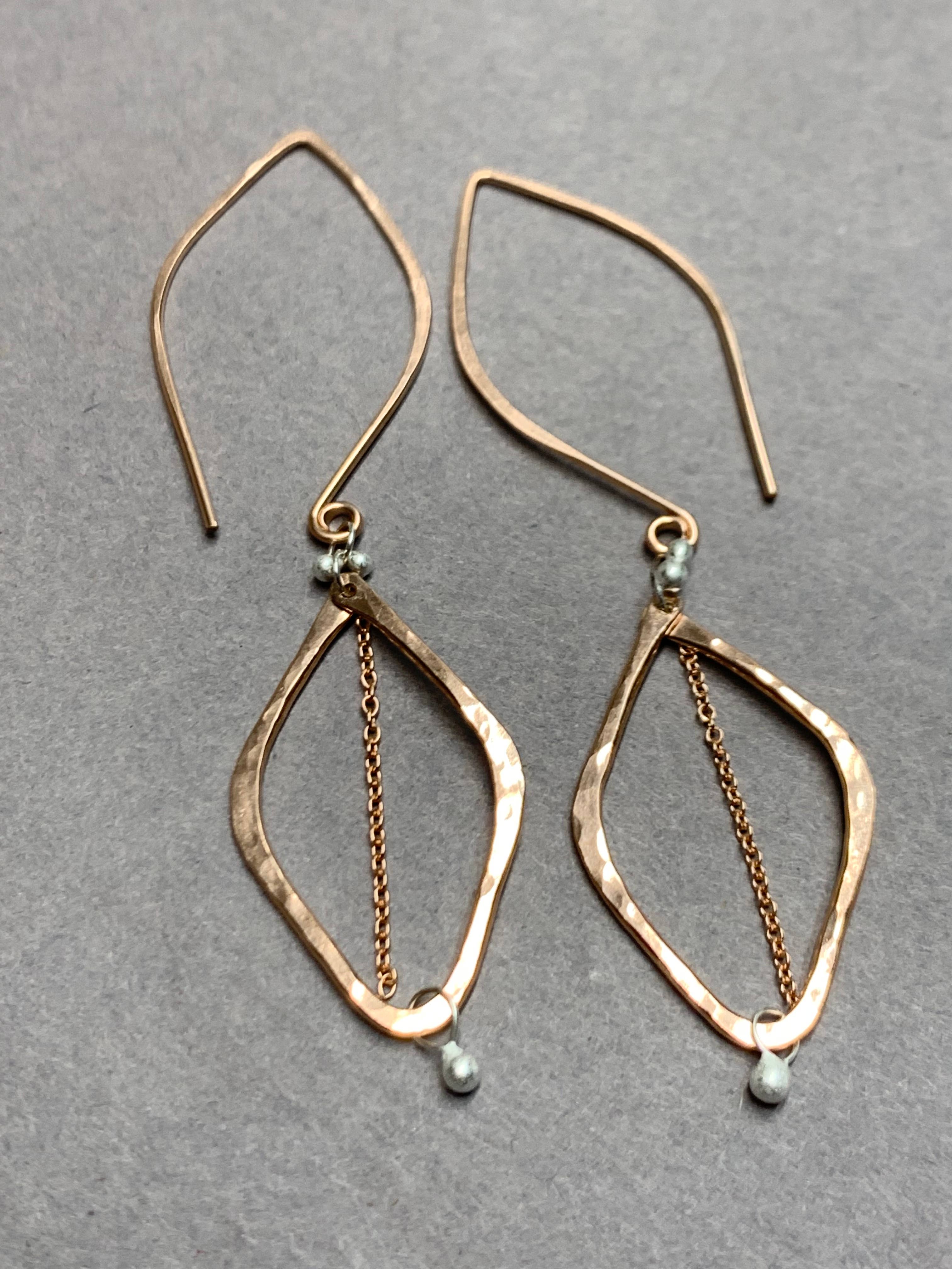 YedOmi Jewelry - Wholesale Dangle Earrings - Hooked Leaf Tassel Earrings3