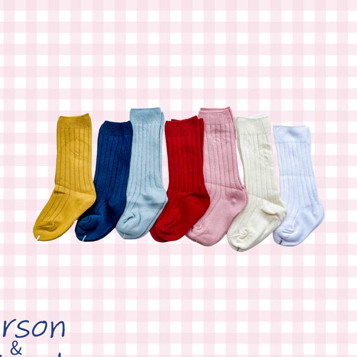Chaussettes montantes pour la vente par Carson & Friends