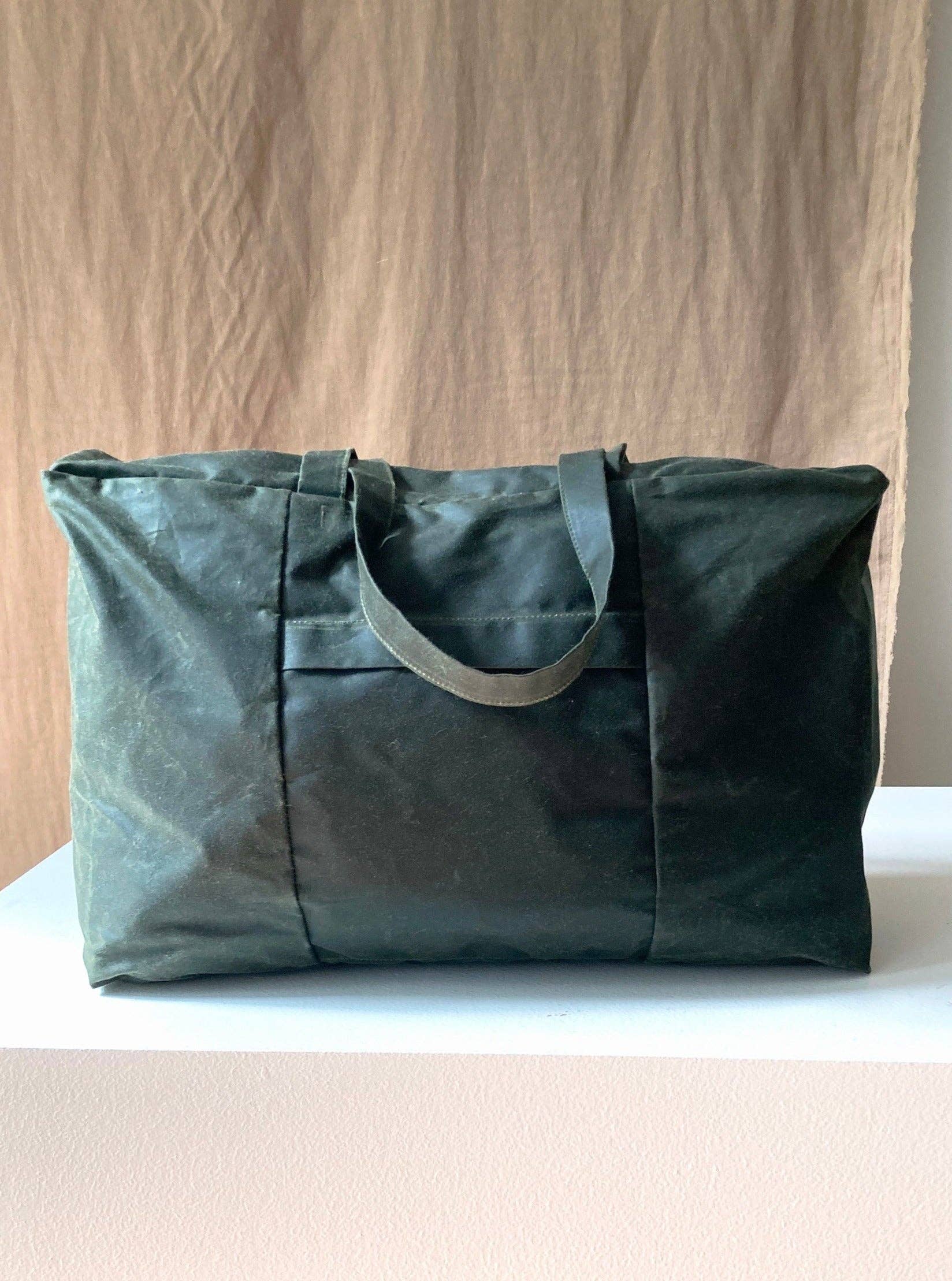 atelier b - Wholesale Messenger Bag - Unisex - Sac boîte | Box bag No6093ub, coton ciré | waxed cotton0