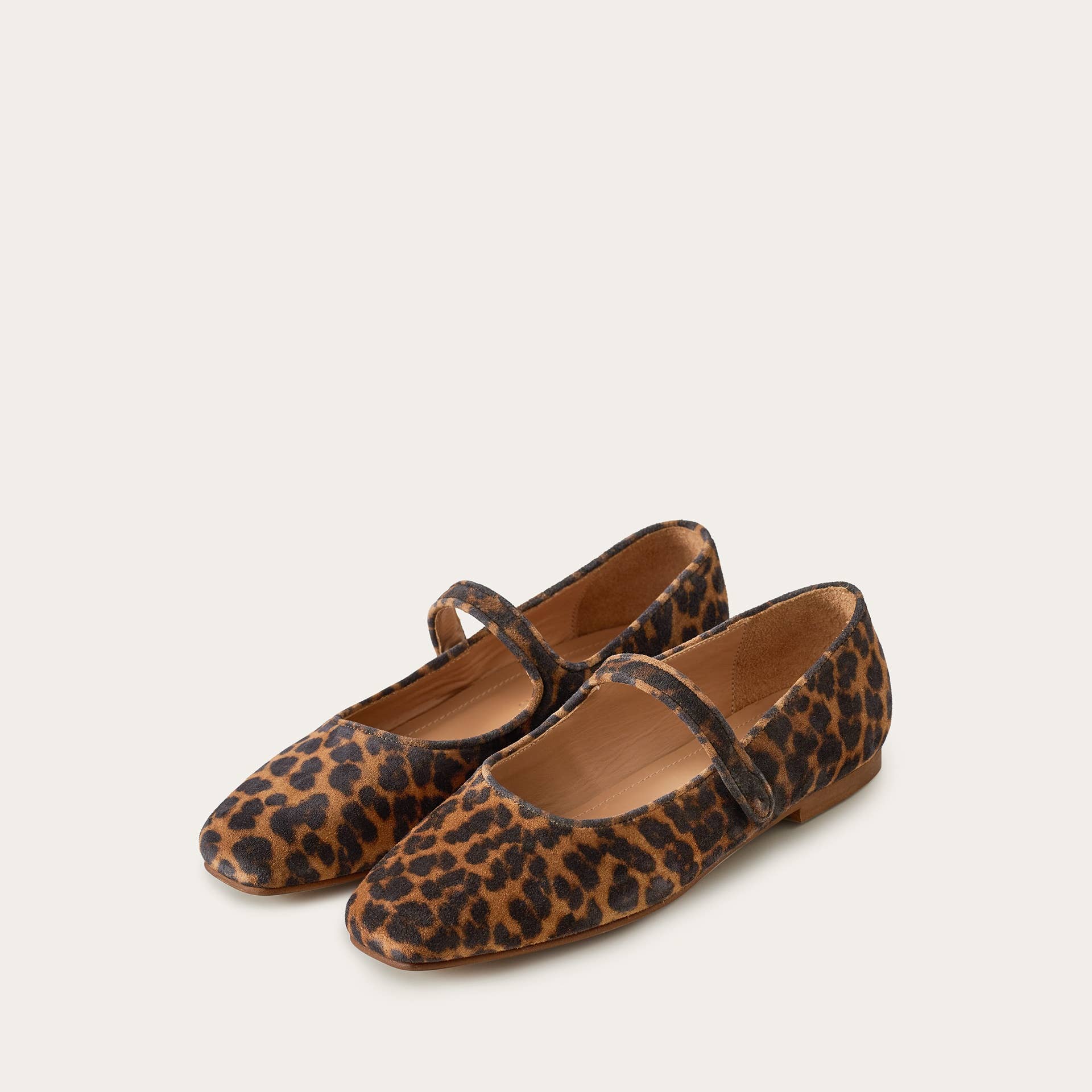 mokka Pass Ballerina, pattern velvet for wholesale on Faire2