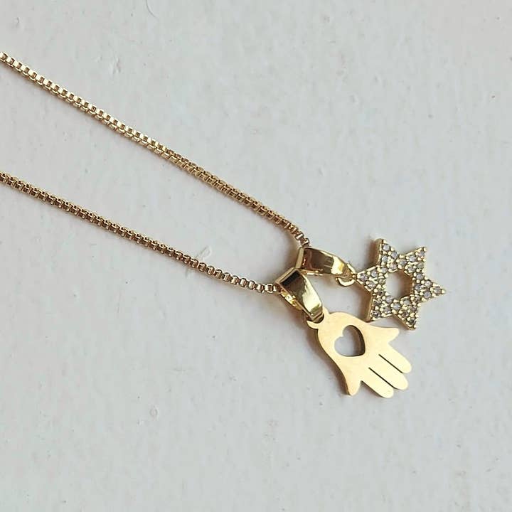 18k gold plated Star of David & Hamsa Handmade Necklace for wholesale by Daphne'Style