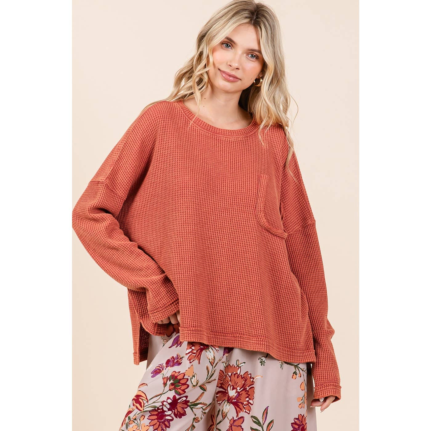 mittoshop - Venta al por mayor Jersey corto de punto - Mujer - TOP TIPO GOFRE DE MANGA LARGA CON BOLSILLO RECORTADO EN LAVADO MINERAL0