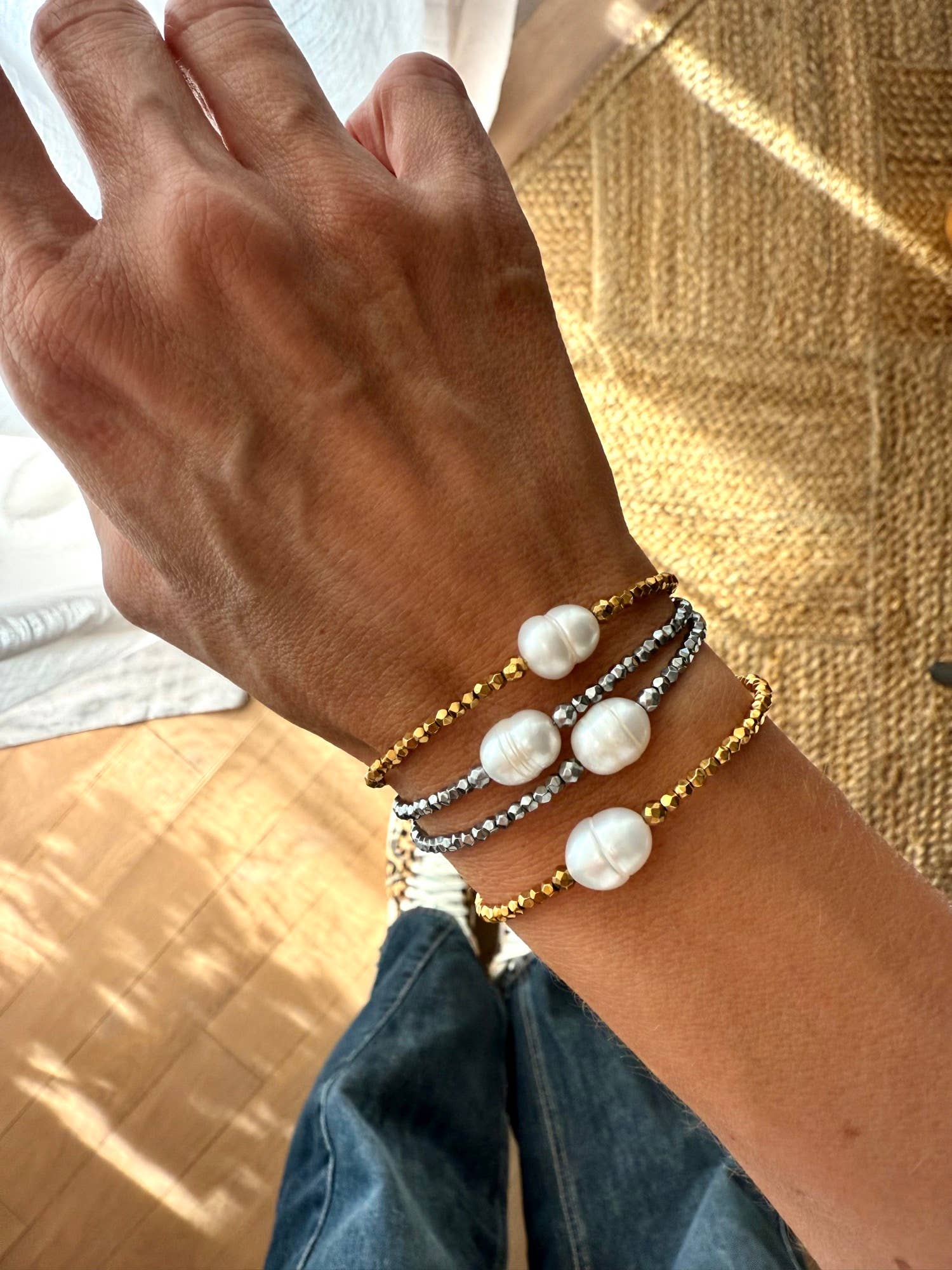 Goupi - Wholesale Beaded Bracelet - Hematite chic beaded bracelet with pearl detail 6