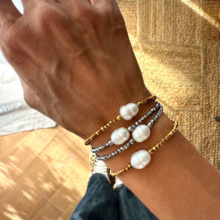 Goupi - Wholesale Beaded Bracelet - Hematite chic beaded bracelet with pearl detail 6