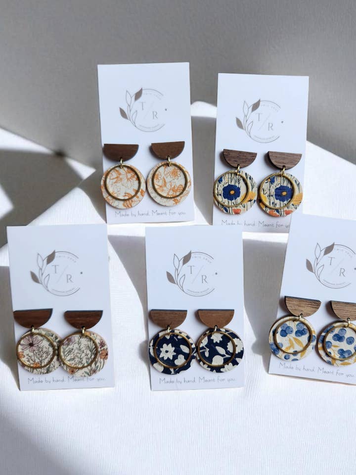 Ayla| Círculo de couro e pino de madeira por atacado de Twig & Rue boutique