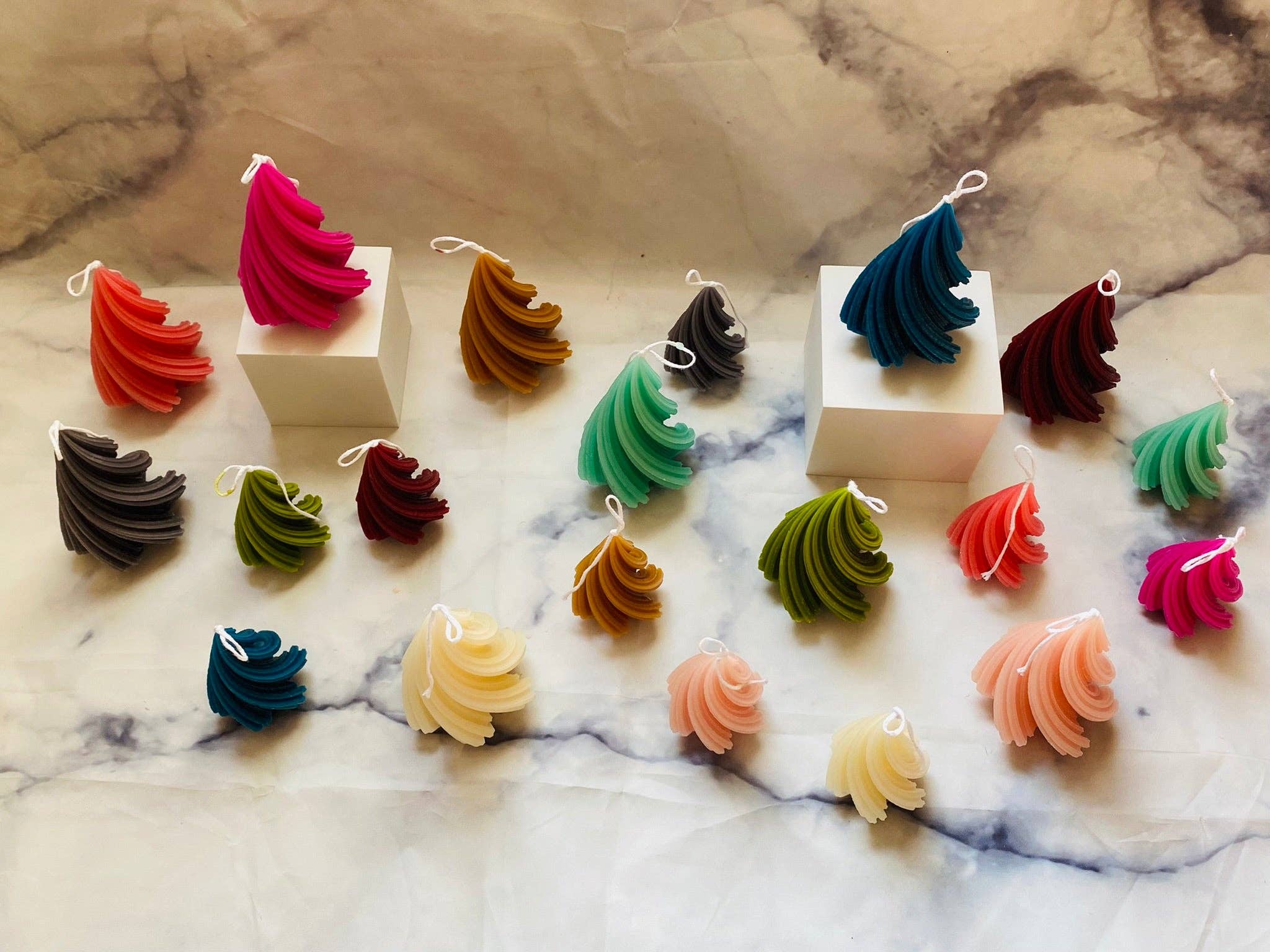 Maple + Love - Wholesale Novelty Candle - Swirl Christmas Tree Beeswax Candle6