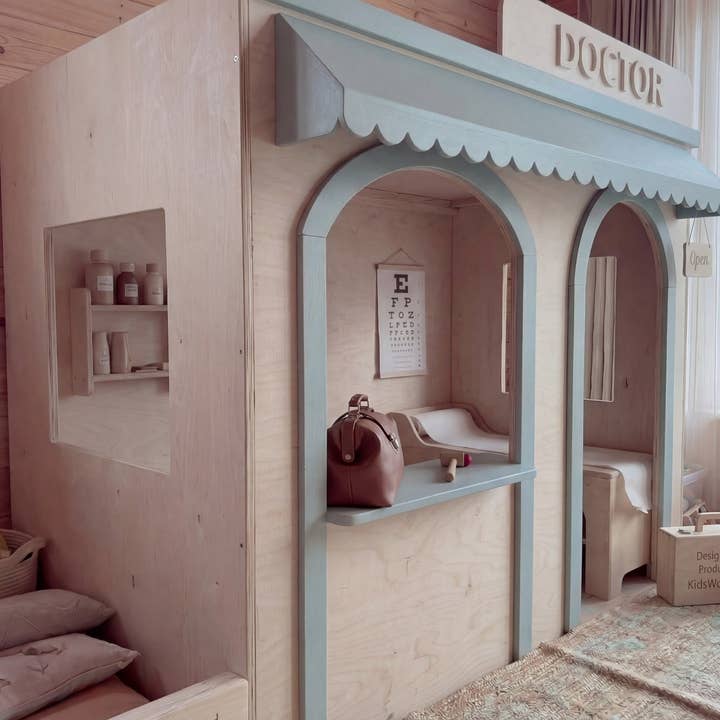 Casa de Brincar de Madeira para Crianças | Casa de Brincar Personalizada para Jogos de Faz de Conta de Consultório Médico para Uso Doméstico e Comercial por atacado de Kids Wood Store U.S. / EU.