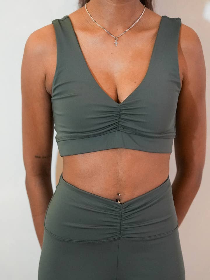 5B - Wholesale Athletic Shorts - Women's - Scrunch high waisted short4