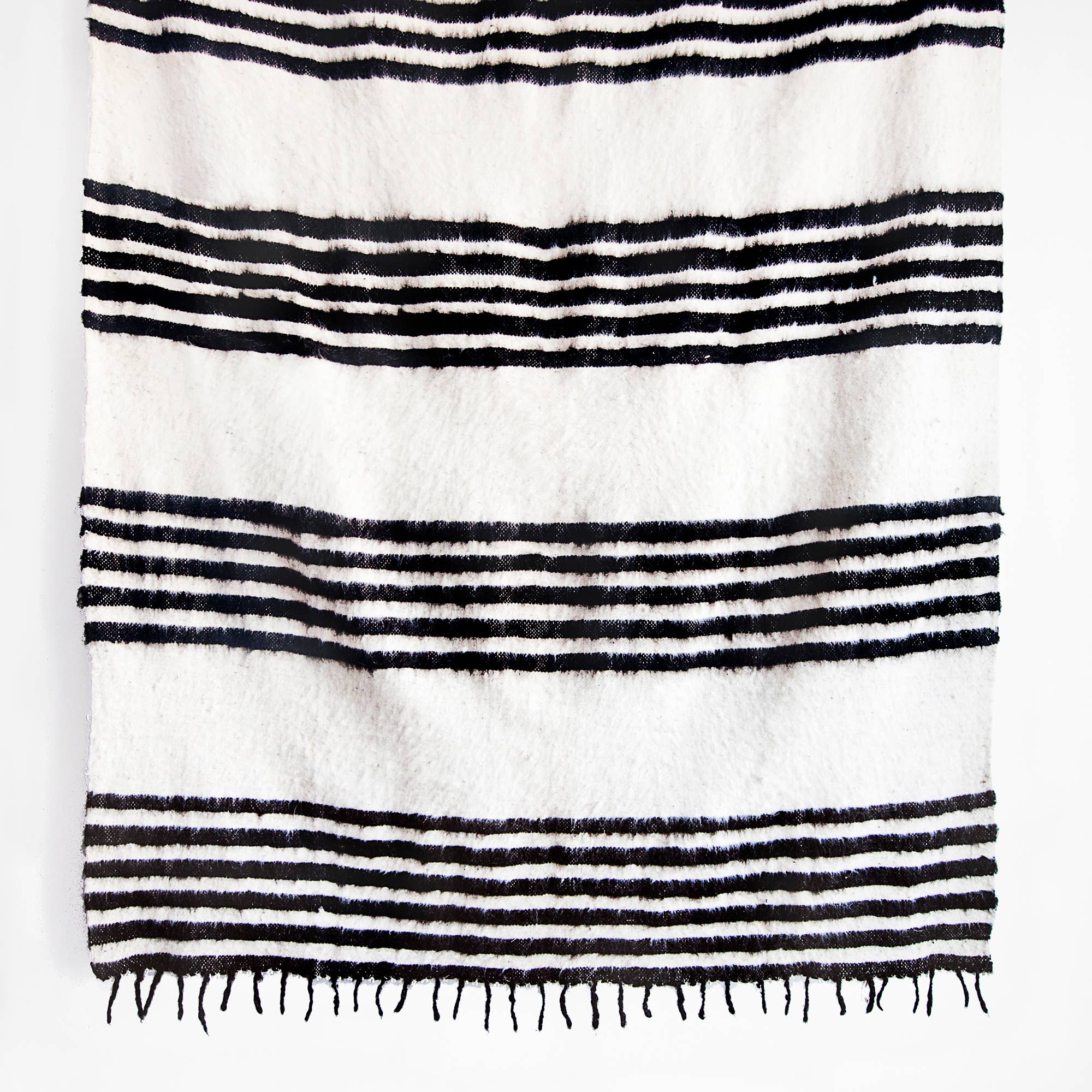 The Global Trunk – Großhandel Überwurfdecke – Moderne Momo Decke - Dünne Streifen8