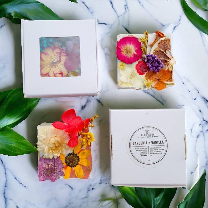 FlorBody - Wholesale Bar Soap - Handmade Natural Goat Milk Soap with pressed flowers - 2oz3