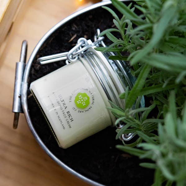The Edinburgh Natural Skincare Company - Wholesale Anti-Aging Moisturizer - Ultra Rich Anti Ageing Face Cream3