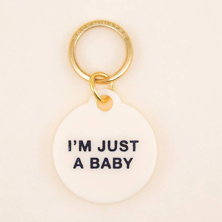 I'm Just A Baby Pet Tag voor wholesale door Freshwater Curated Goods