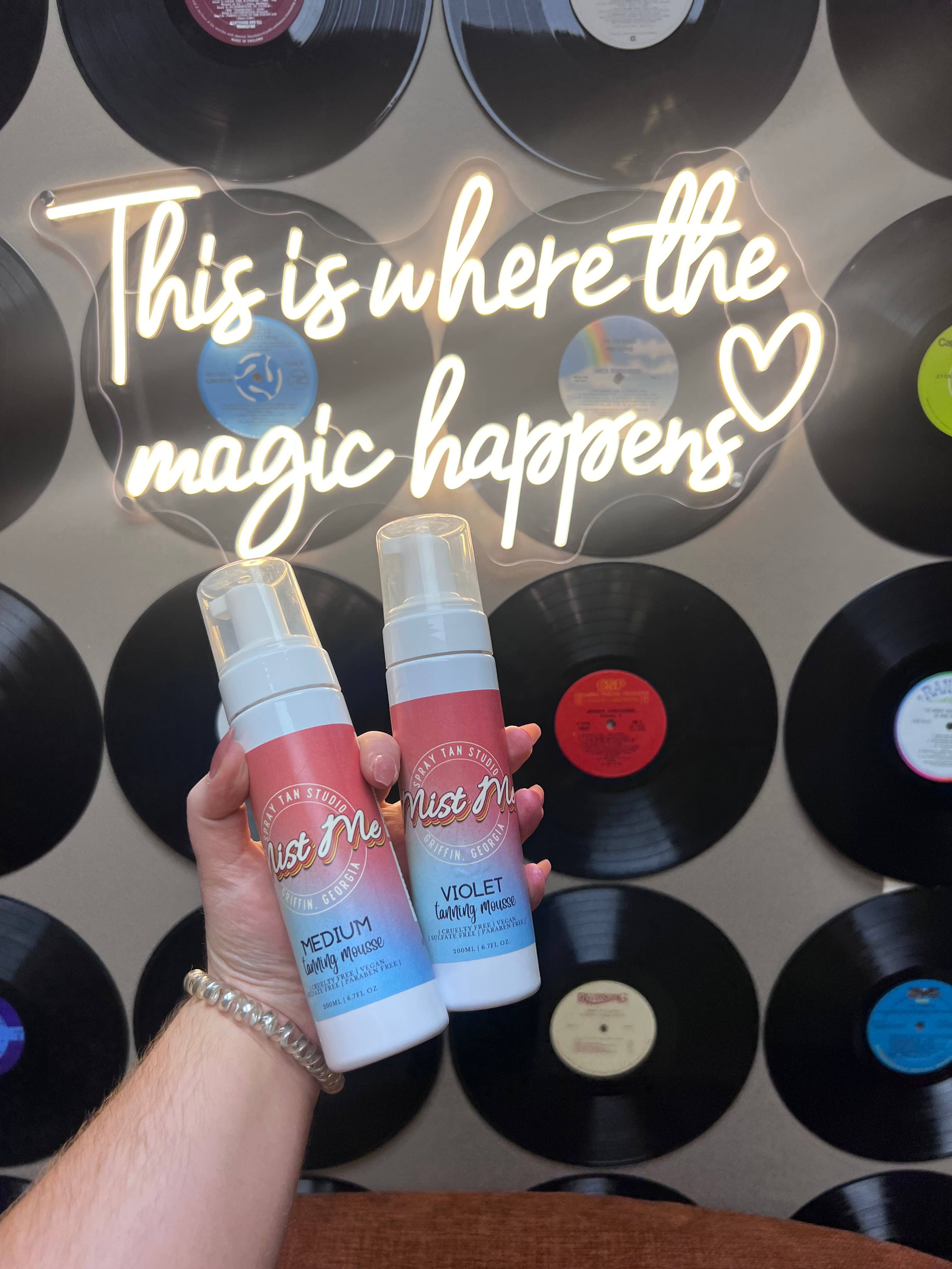 Mist Me Spray Tan Studio – wholesale Self-tanner – Medium SelF Tanning Mousse7