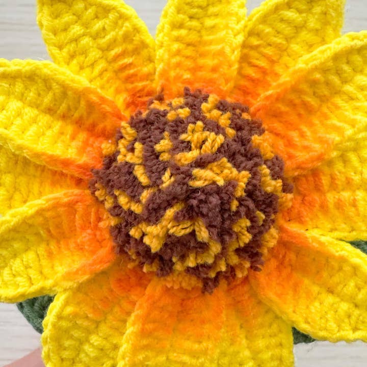 PinkLadyWorkshop - Wholesale Artificial flowers - Handmade Crochet Big Sunflower Vase | Crocheted Flower | White Yellow Brown | Decorative Plants | Home Decor | Gift for Mother Wife1