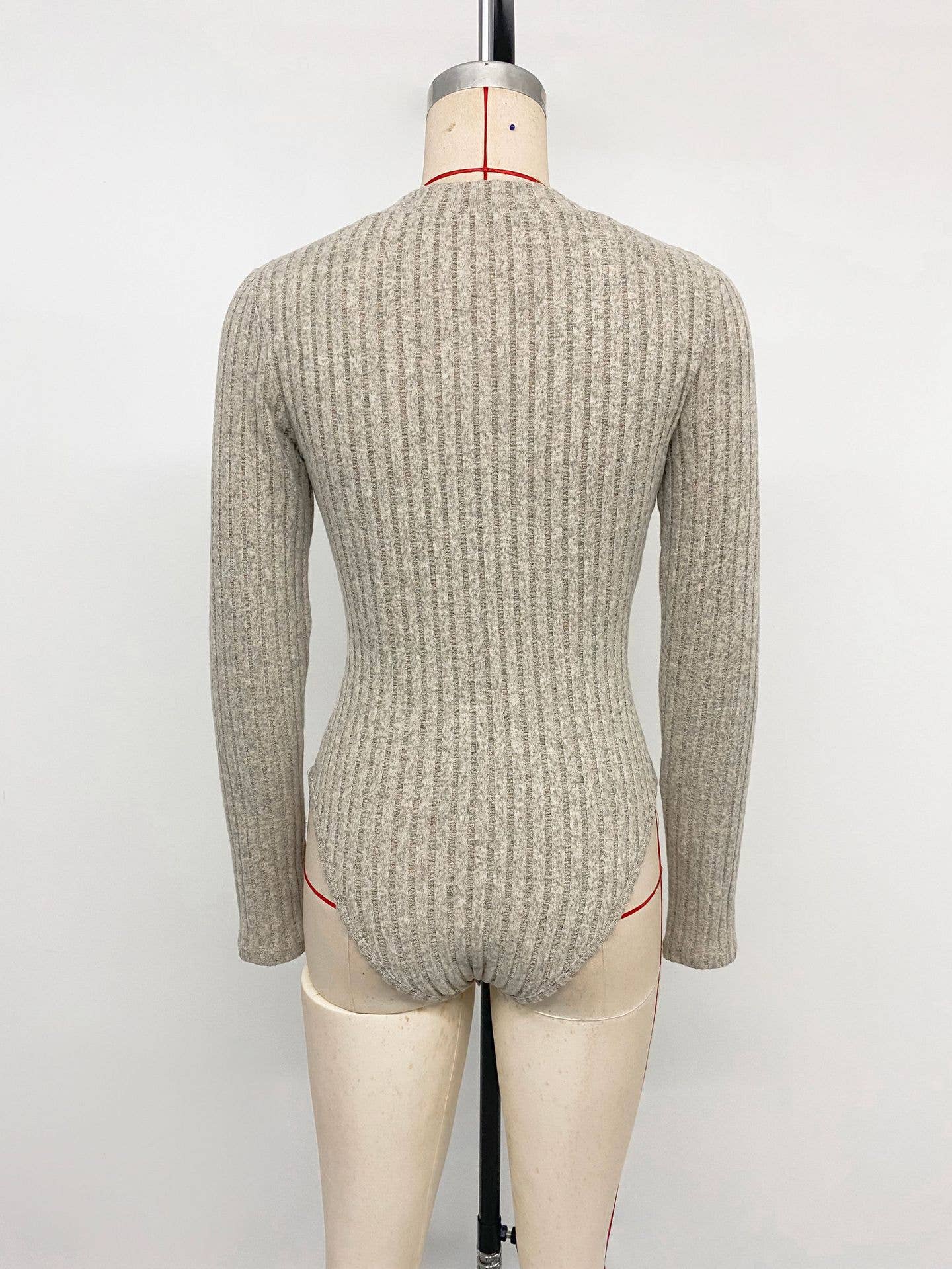 KAKI Combinaison à rayures unies avec col en V en vente sur Faire13