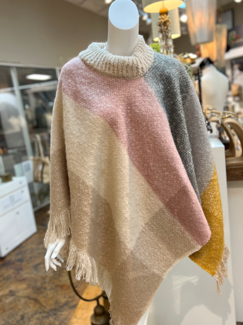 Pretty Persuasions - Wholesale Poncho - Women's - CP23115 Dancing Sky Poncho1