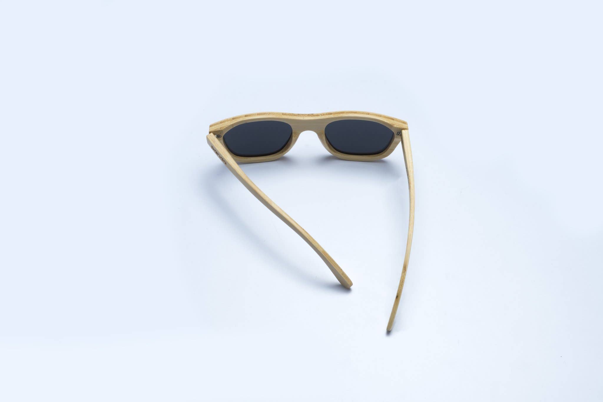 WearPanda - Wholesale Sunglasses - Unisex - Valencia Bamboo Sunglasses7