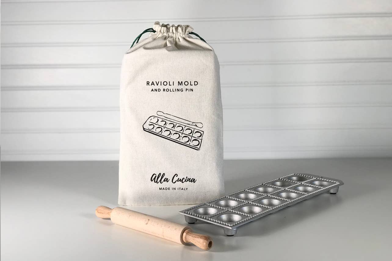 Verve Culture - Wholesale Kitchen Tool/Gadget - Italian 12-piece Ravioli Mold with Roller2