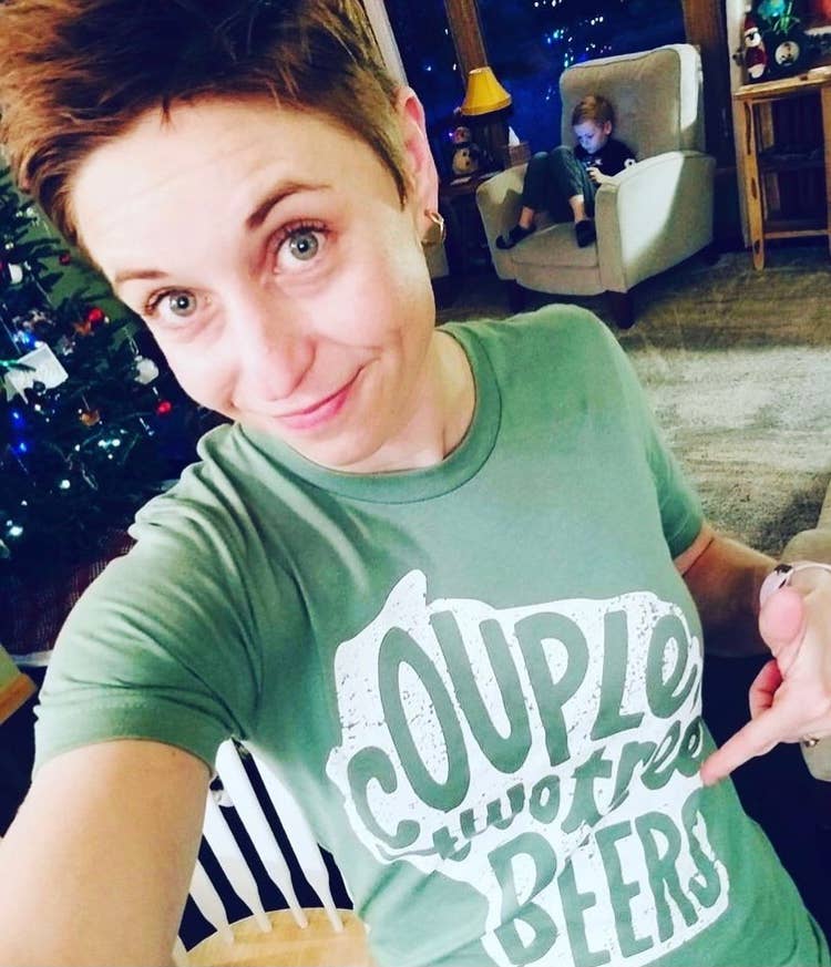 Flags Over Wisconsin – Großhandel T-Shirt mit Siebdruck – Unisex – T-Shirt für Paare mit zwei Baumbeern (Wisconsin)2