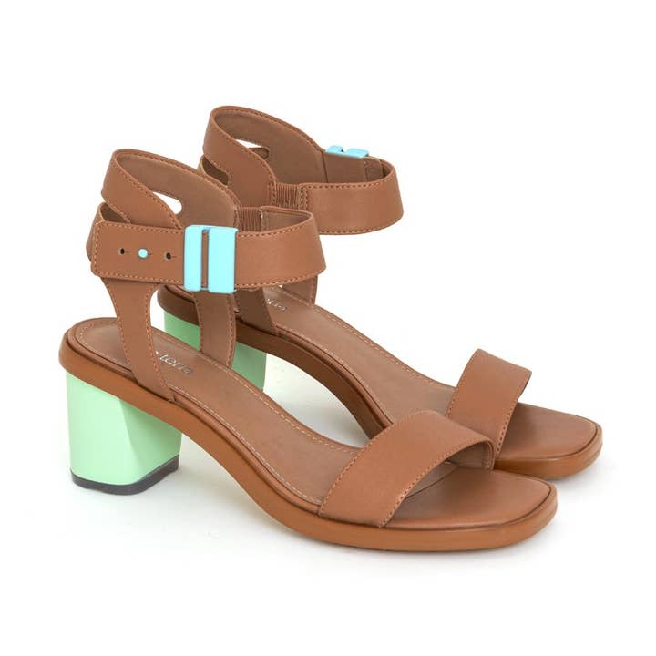 Sandale Cora Honey pour la vente par della terra shoes, inc.