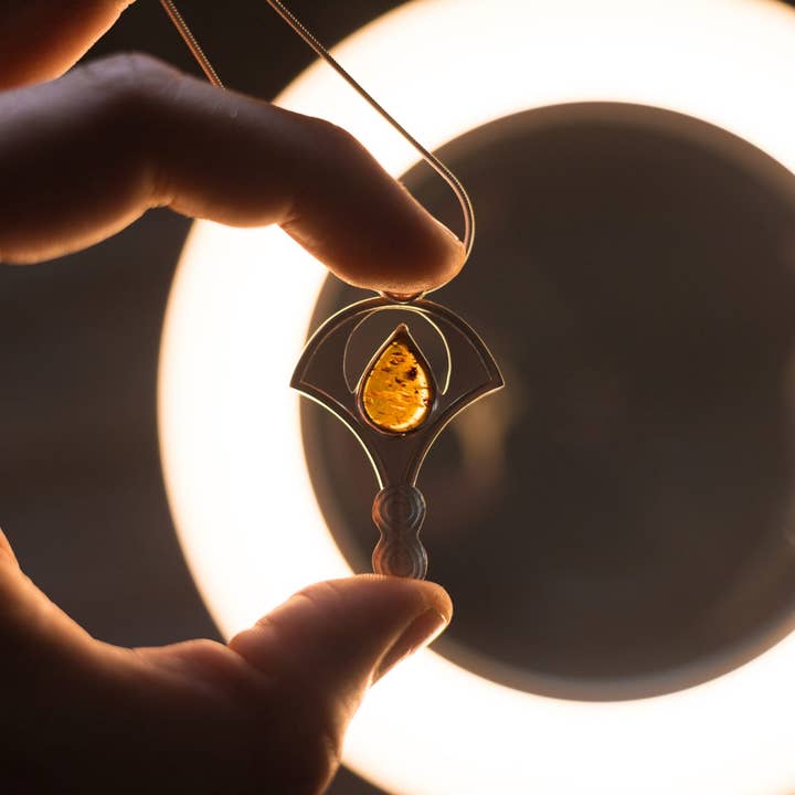 Gift of Time for wholesale by Mo Ghrian