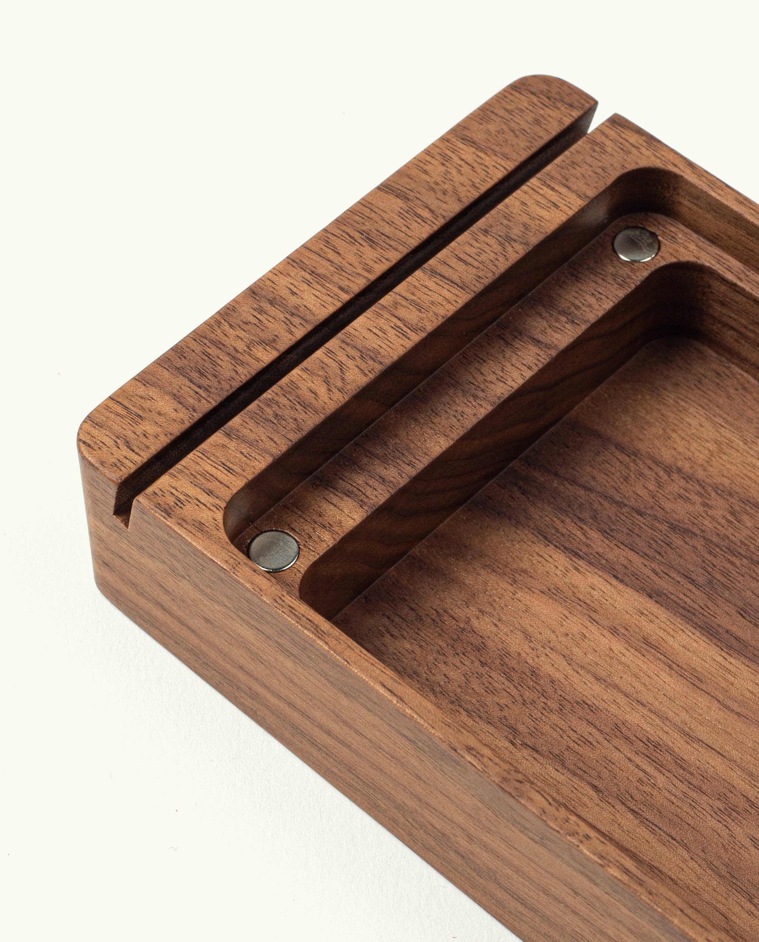 UGMONK - Wholesale Desk Set - The Analog Complete Kit (Walnut)1