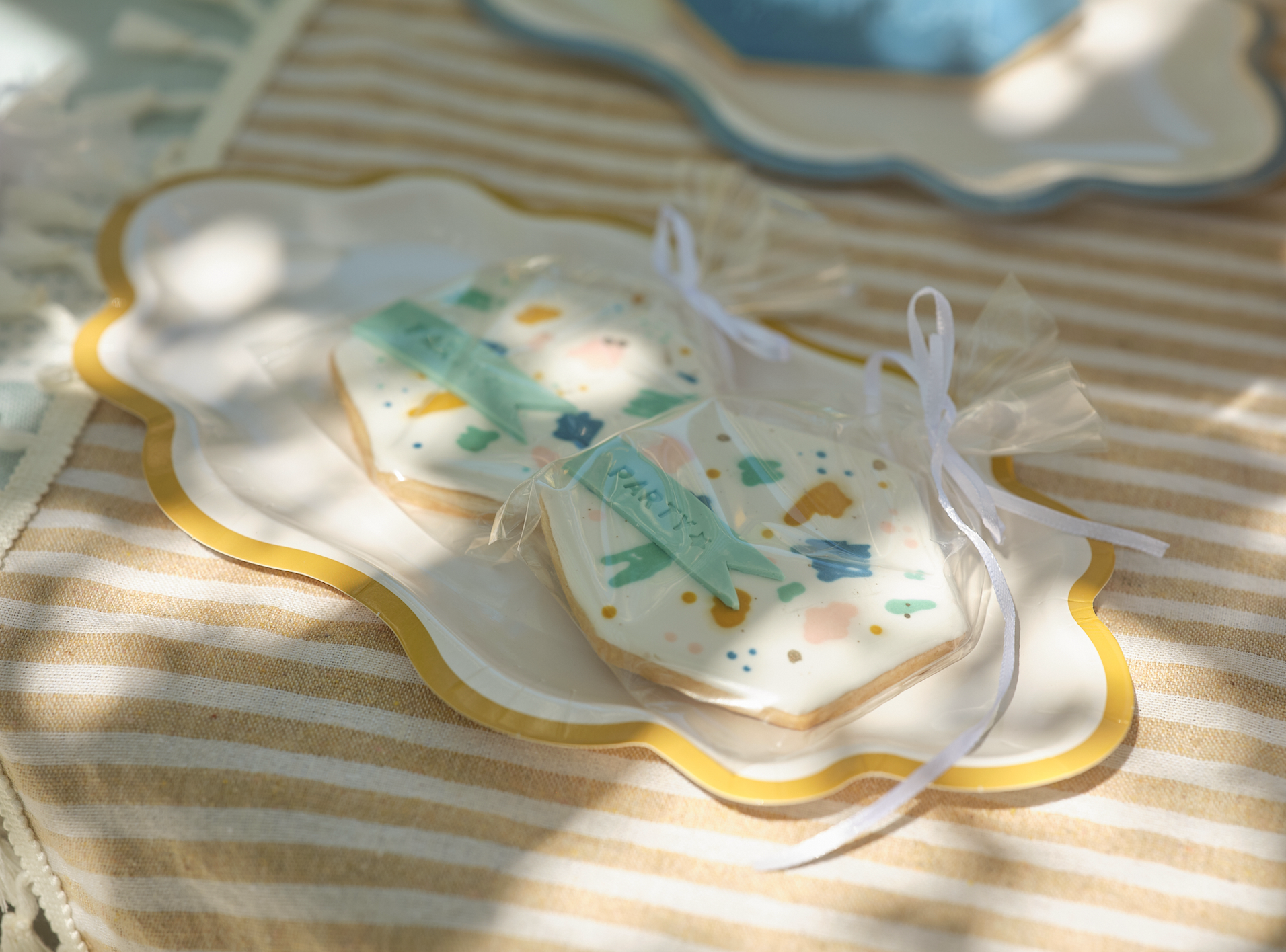 Ma Fête - Wholesale Decorative Tray - Signature  Mini Trays3