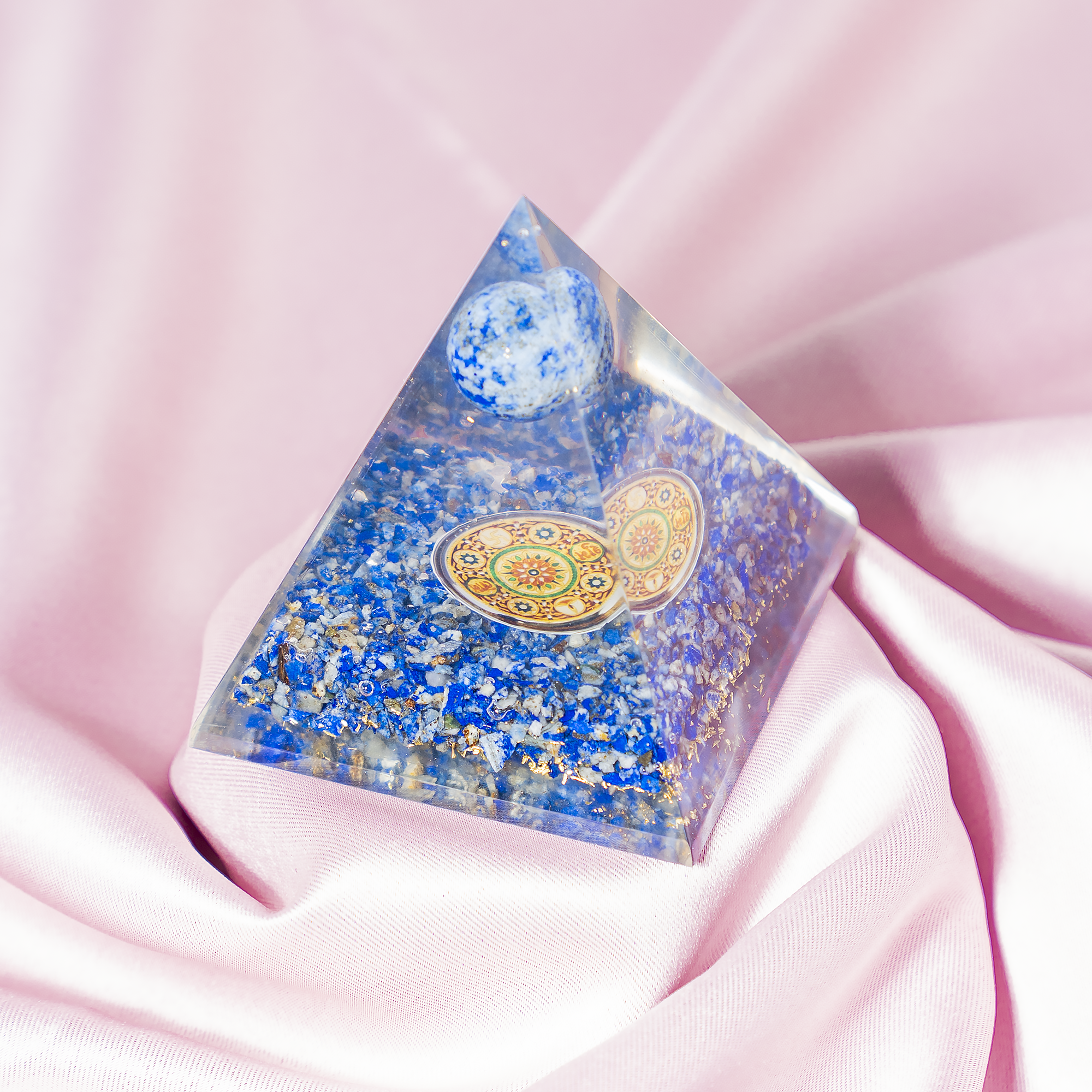 Soothing Crystals – wholesale Spiritual stone/crystal – Orgone Pyramid | Lapis Lazuli | Crystal Energy Pyramid4