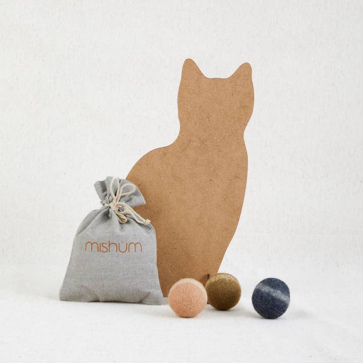 Mishum - Wholesale Decorative Tabletop Object - Dog and Cat Silhouette in MDF Atrezzo for your Store