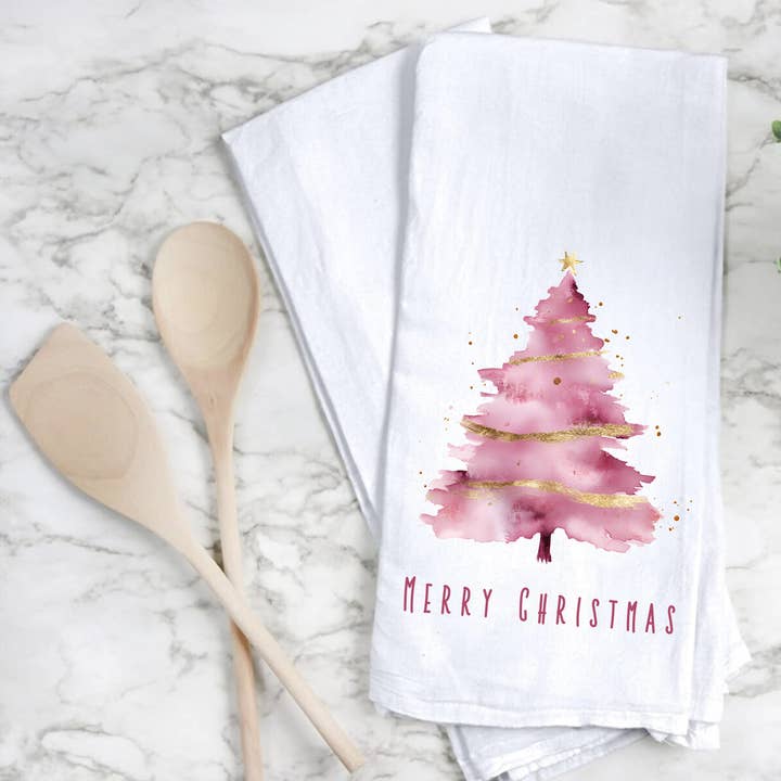 Torchon de Noël à motif aquarelle arbre de Noël rose pour la vente par by BellaBlue