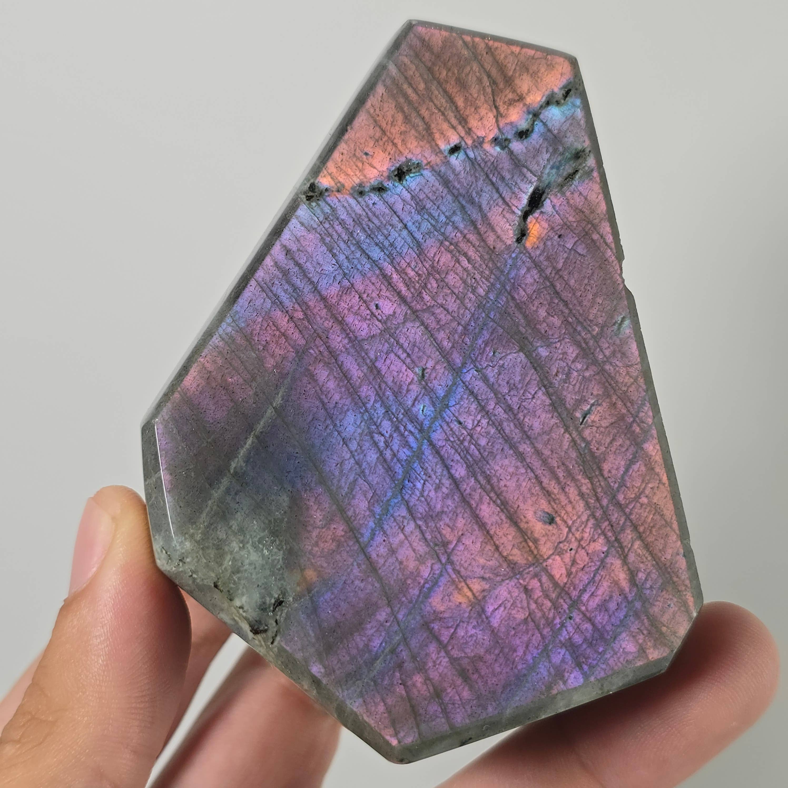 Aquamarine Daydream Wholesale – wholesale Spiritual stone/crystal – Per Kilo Geometric Labradorite Freeform ~ Polished Crystals2