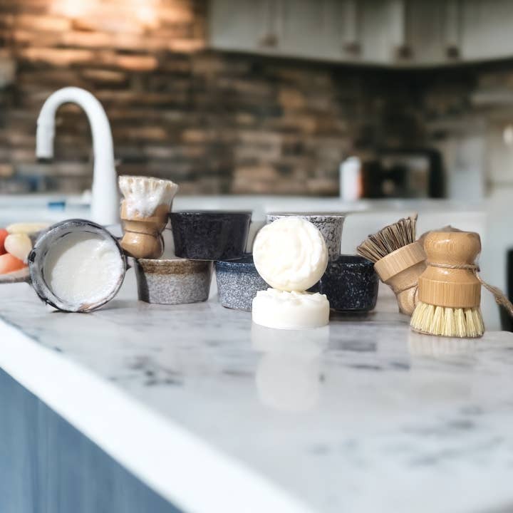 Barres de savon à vaisselle solides pour la vente par Rooted Willow & Co
