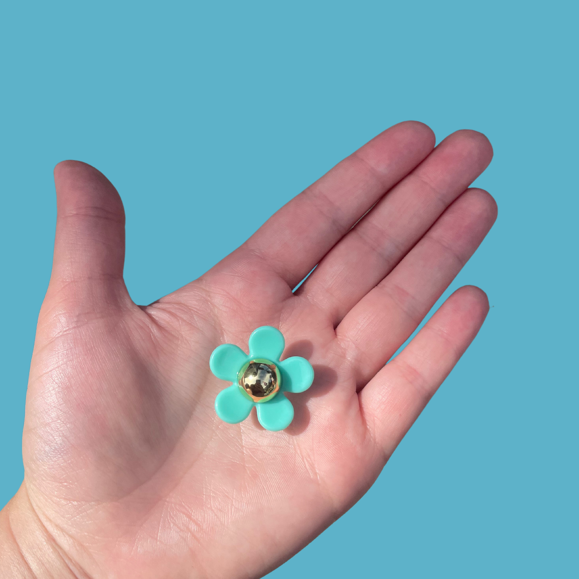 Mini Kitty Designs - Wholesale Shoe Accessories - Golden Flower Croc Charms7