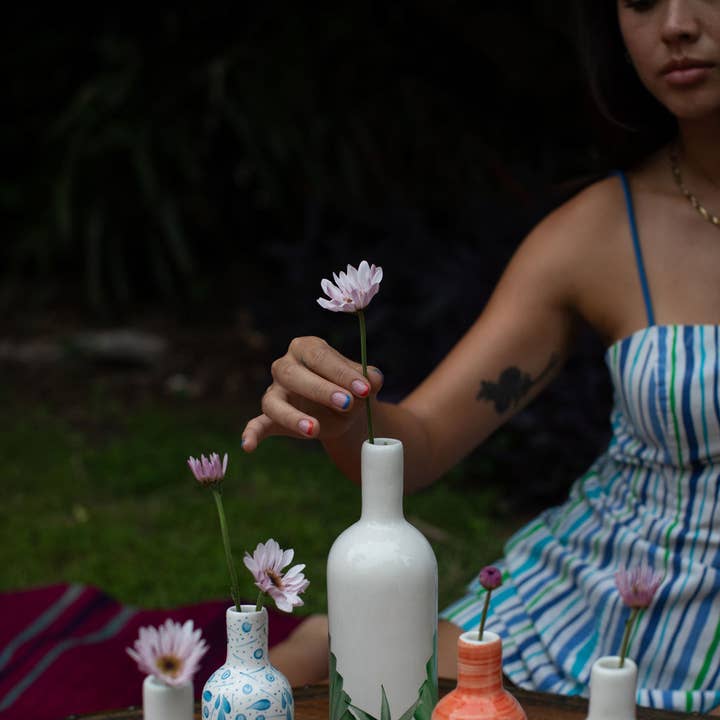 Voyage – wholesale Vase – $5 SALE Bud Vase- Small (12)7