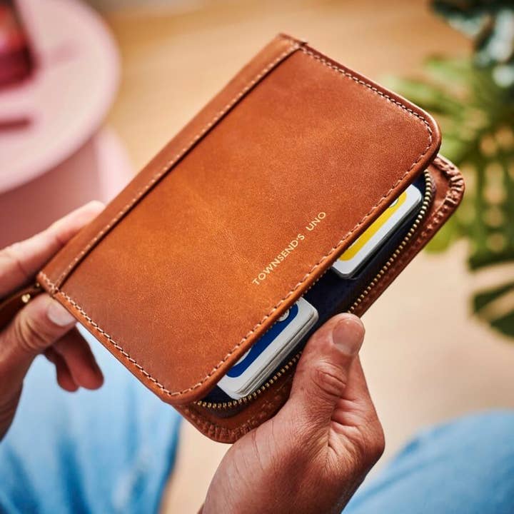 Vida Vida – Großhandel Kartenetui – Unisex – Kartenetui Uno aus Leder mit Karten als Familiengeschenk