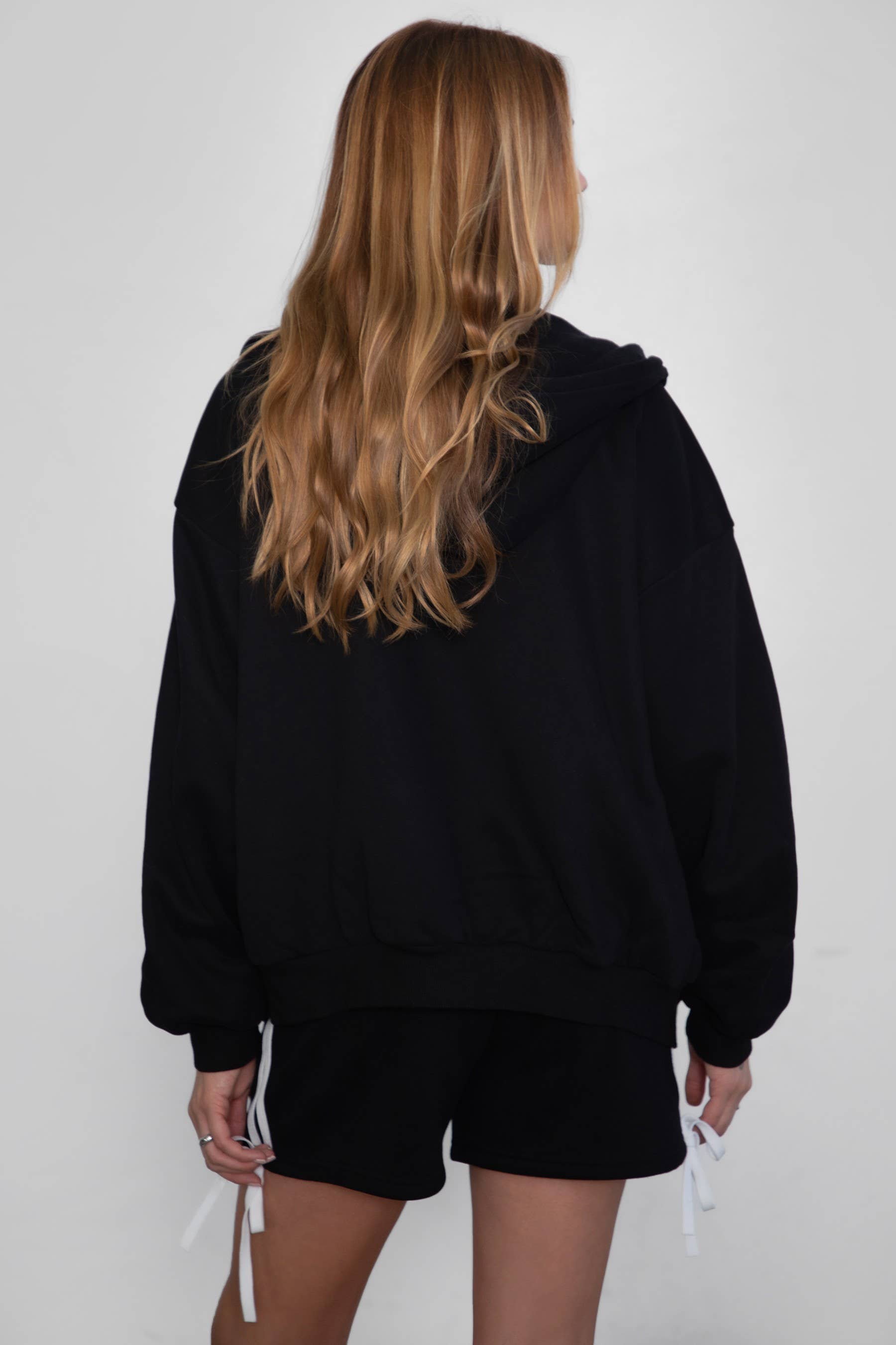 TICTOC - Wholesale Shorts - Women's - SUNNI Casual Mid Rise Plush Fleece Shorts9