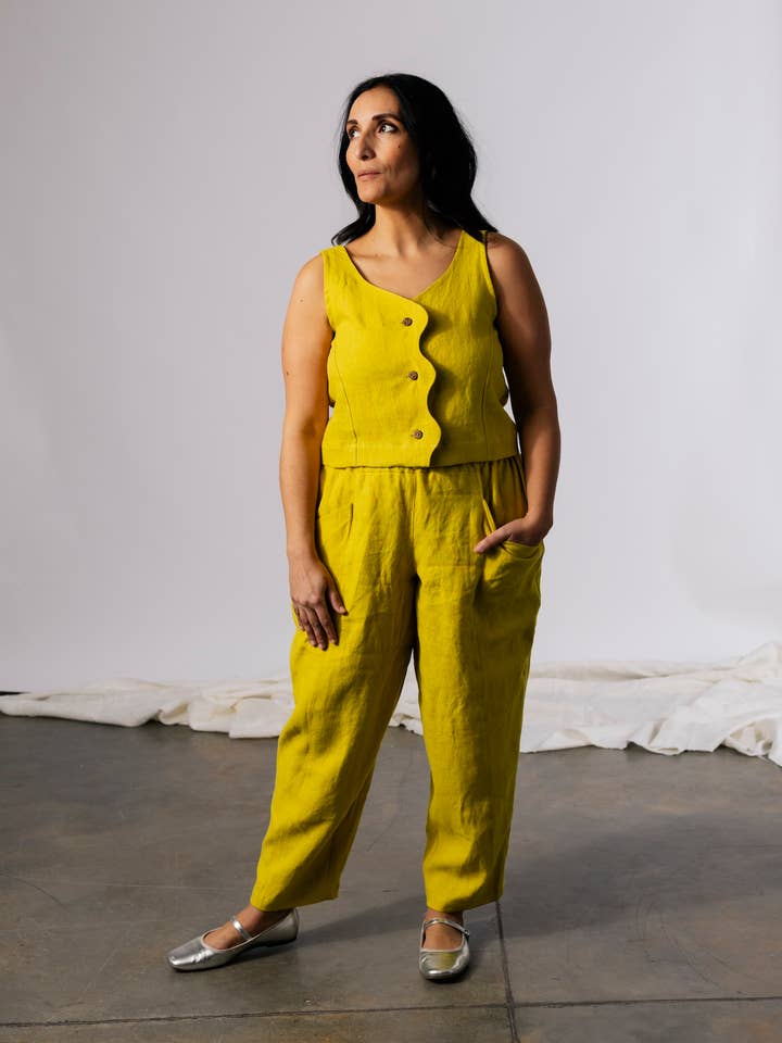 Wavy Top - Linen for wholesale by Pamut Apparel